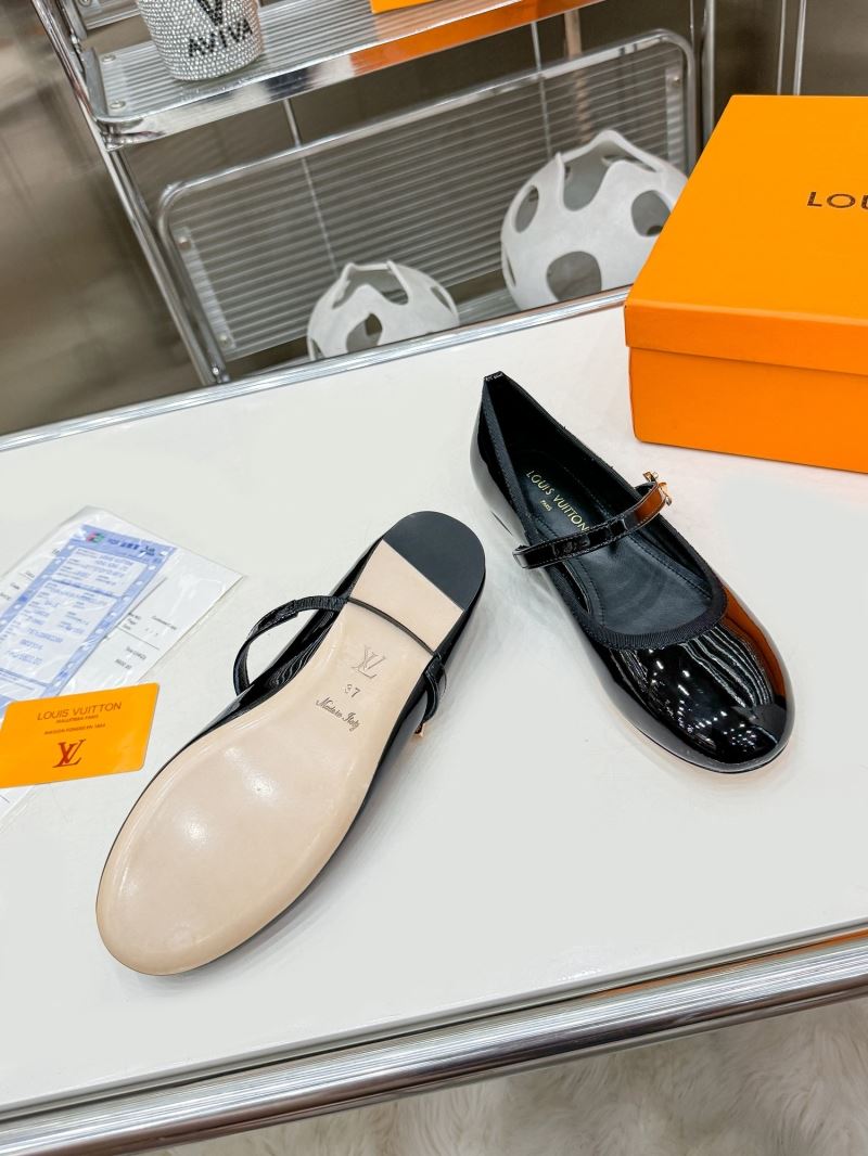 Louis Vuitton Flat Shoes